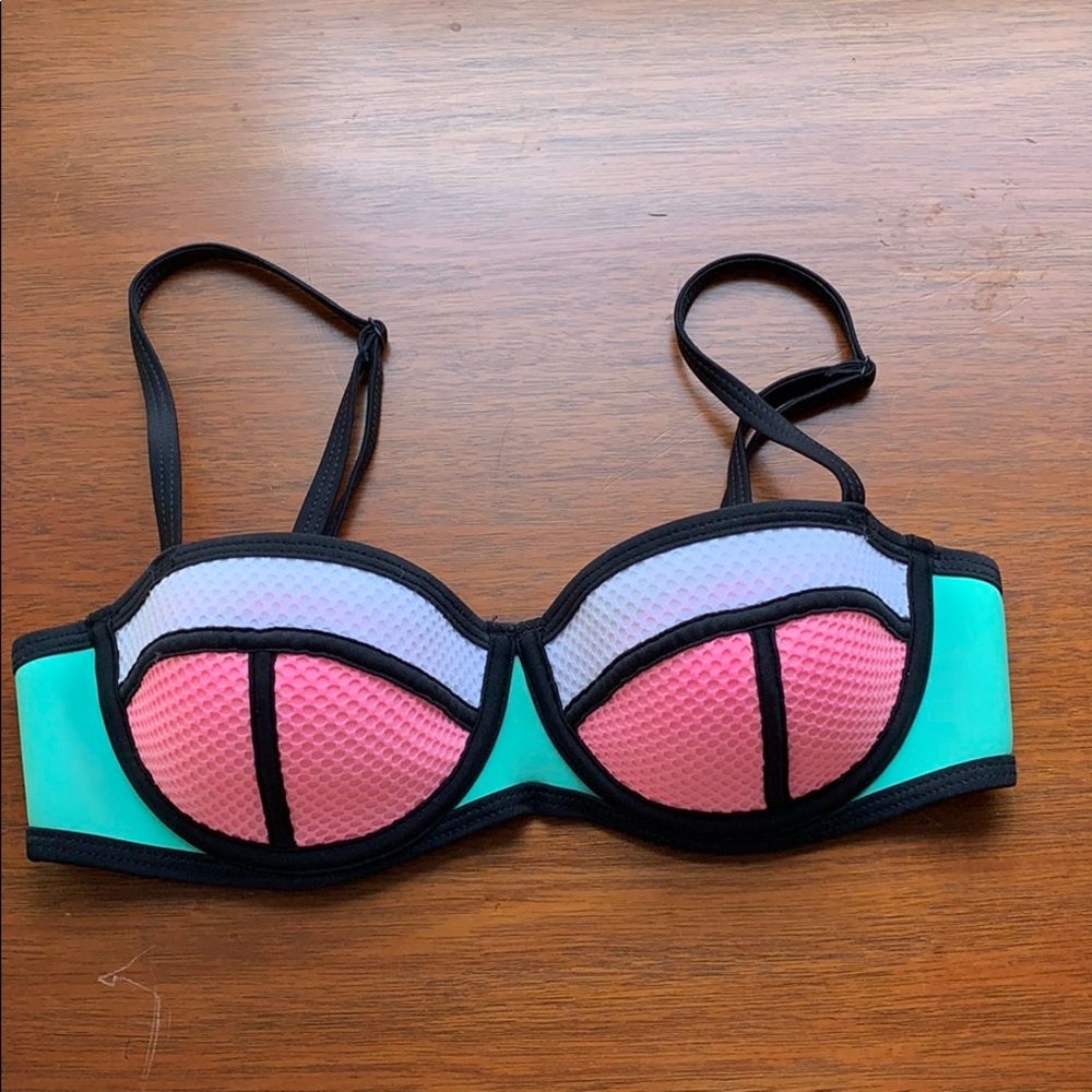 Triangl Bikini Top